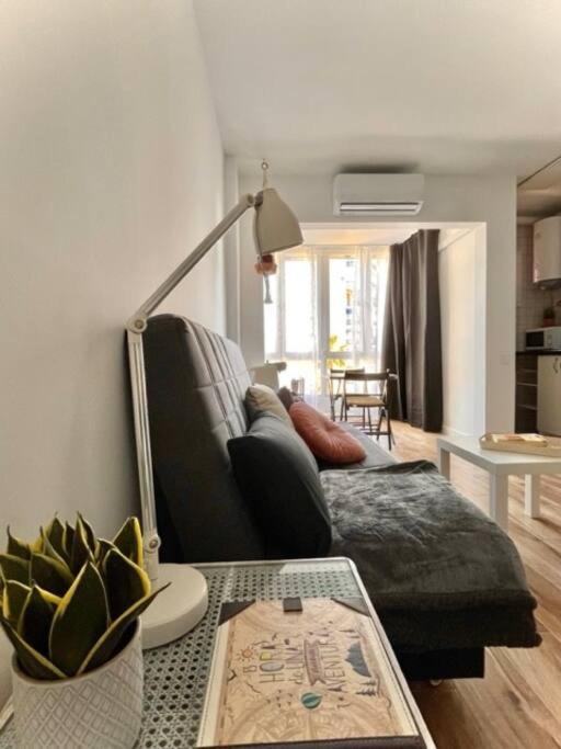 Acogedor Estudio 650 M De Playa Фуeнхирола Екстериор снимка