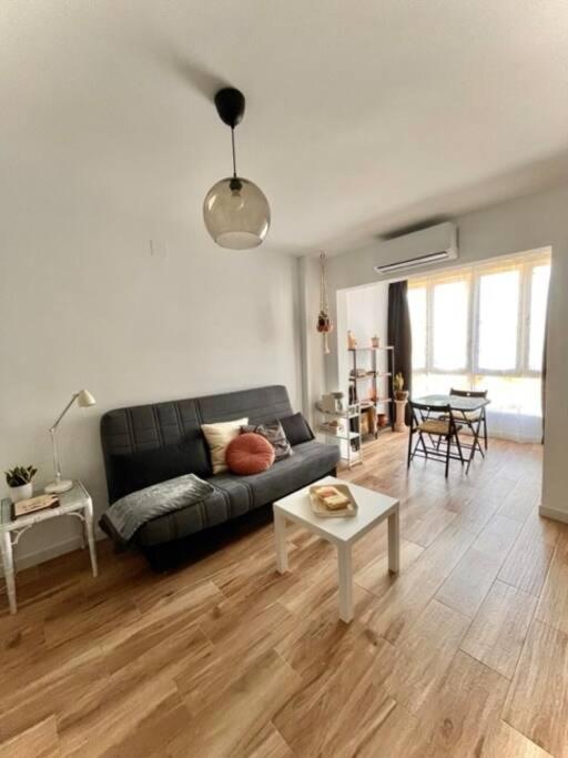 Acogedor Estudio 650 M De Playa Фуeнхирола Екстериор снимка